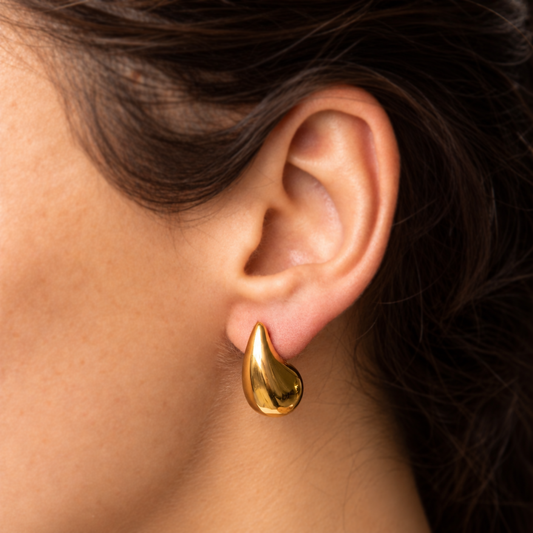 Elara Drop Earrings