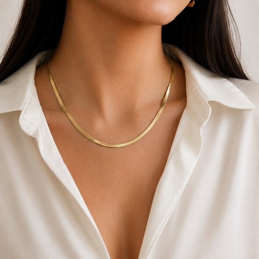 Pythia Herringbone Chain Necklace